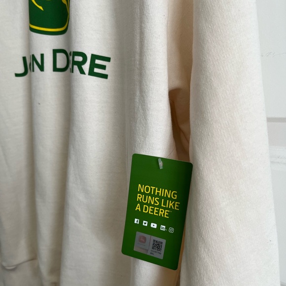 John Deere Hoodie Cream Pullover Sweatshirt Medium Farm Western Workwear NWT - Picture 2 of 4